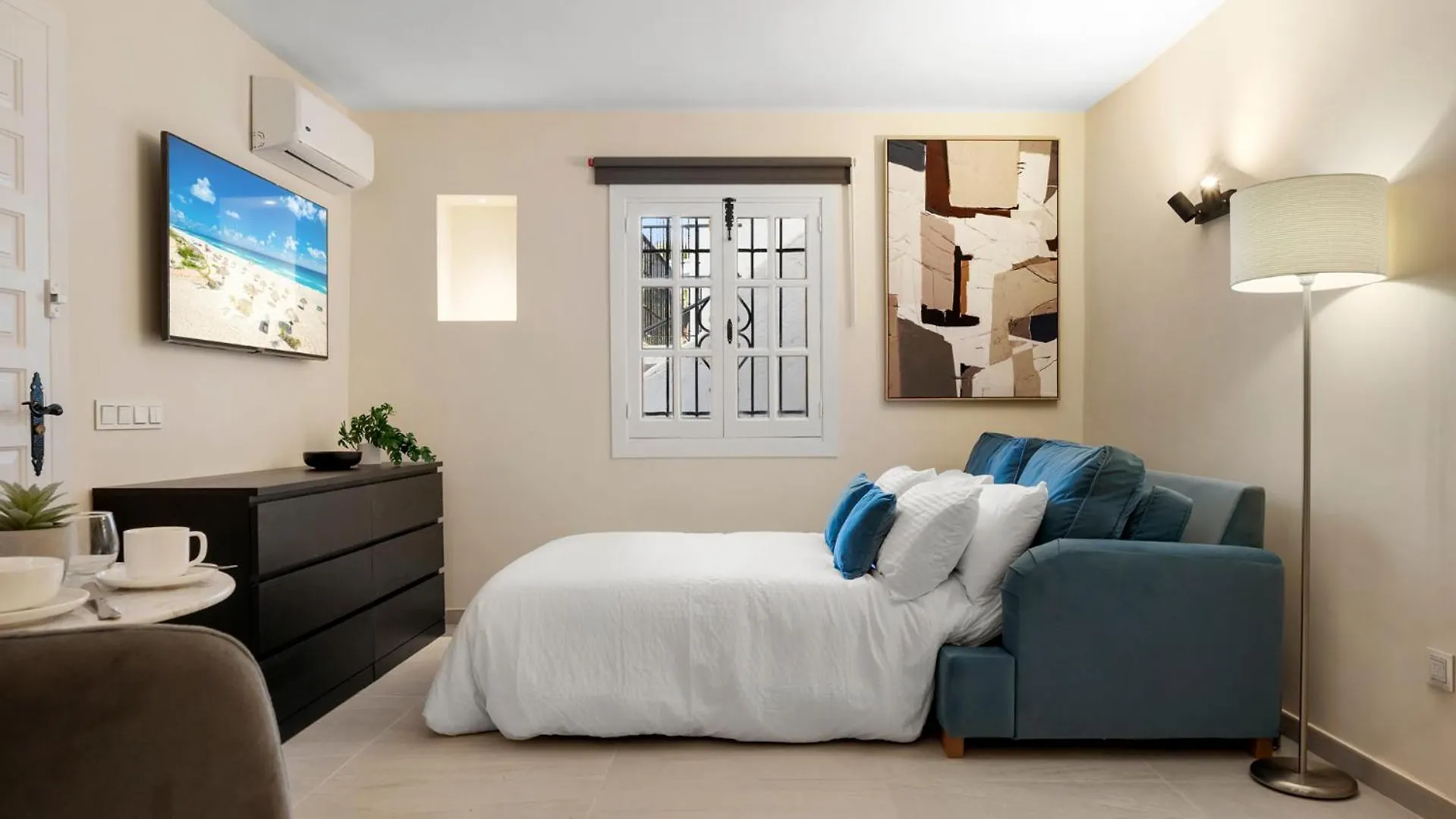 Ground Floor Studio In Бенахавис